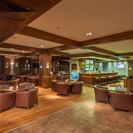 Lion Hotel 4*